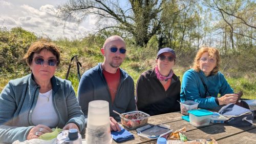 PXL 20260412 100841369.MP 